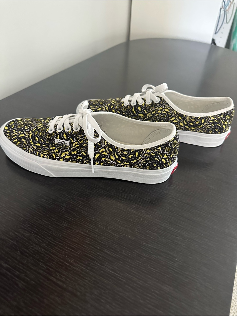 Unisex Vans! Brand new!